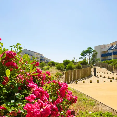 Pierre & Bleu Marine Aparthotel 3*