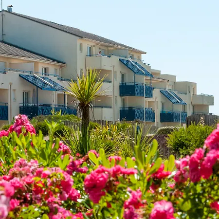 Pierre & Bleu Marine Aparthotel