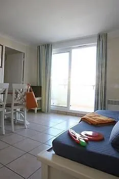 Pierre & Bleu Marine Aparthotel 3*