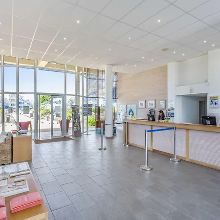 Pierre & Bleu Marine Aparthotel 3*