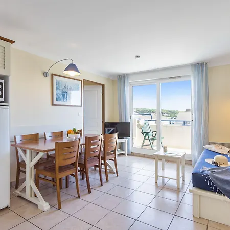 Pierre & Bleu Marine Aparthotel 3*